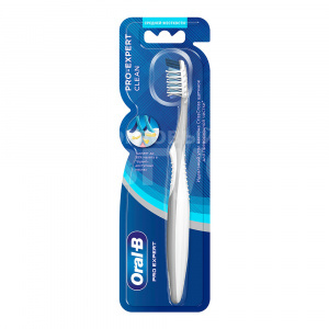 Зубная щетка Oral-B Pro-Expert Clean 35, средняя жесткость, 1 шт
