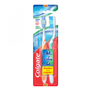 Зубная щетка Colgate 1+1 Тройное действие средней жесткости щетина