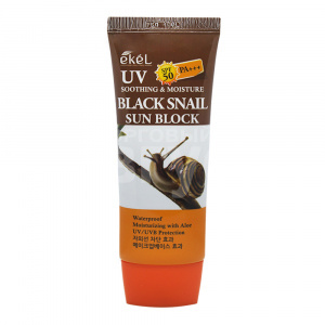 Крем Ekel Soothing Black Snail SPF50+ cолнцезащитный увлажняющий с муцином черной улитки, 70 мл