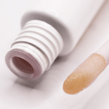 Блеск для губ Triumf Juice Gloss с ультраглянцевым эффектом, Ароматный персик, тон 02