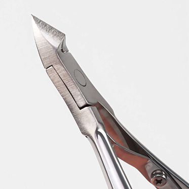 Кусачки маникюрные Queen Fair 4103683 для кутикулы, 9,5 см, длина лезвия 9 мм, цвет серебро