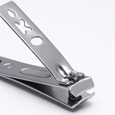 Книпсер маникюрный Queen Fair 260507 с пилкой 5,5 см, в ассортименте